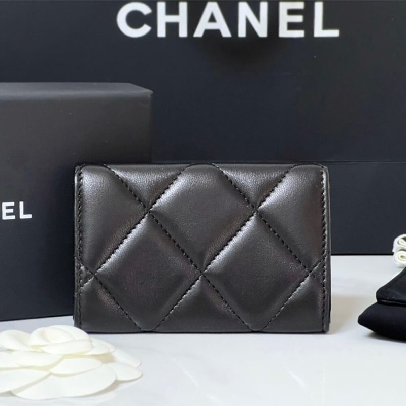 Chanel 19 flap card holder - Image 3